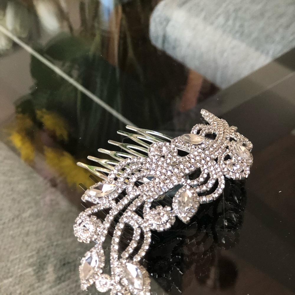 Hair Accessory 💎 - Picture 3 of 5